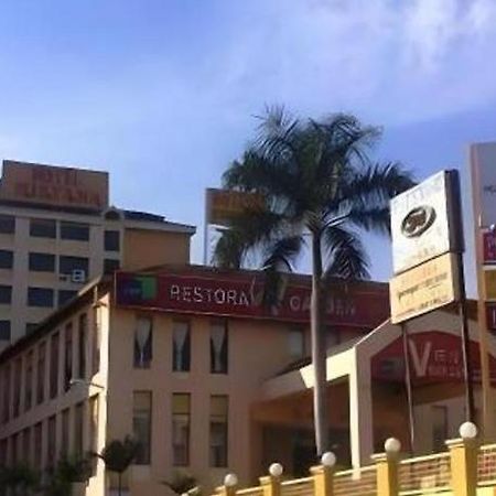 Klang Histana Hotel Esterno foto