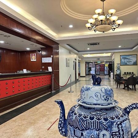 Klang Histana Hotel Esterno foto