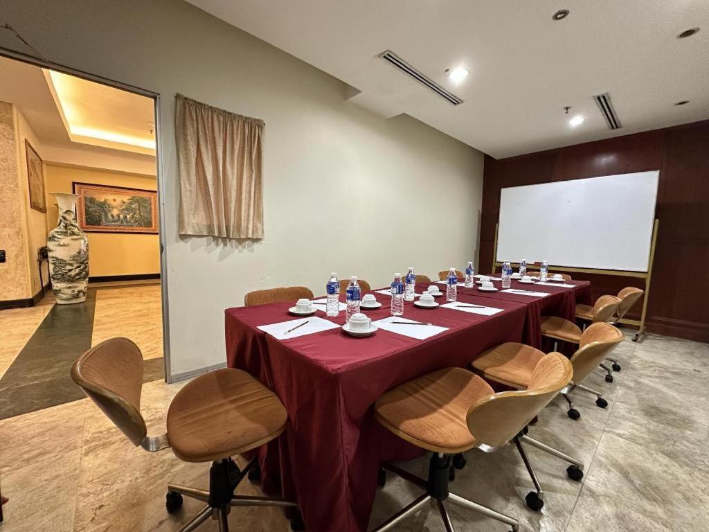 Klang Histana Hotel Esterno foto
