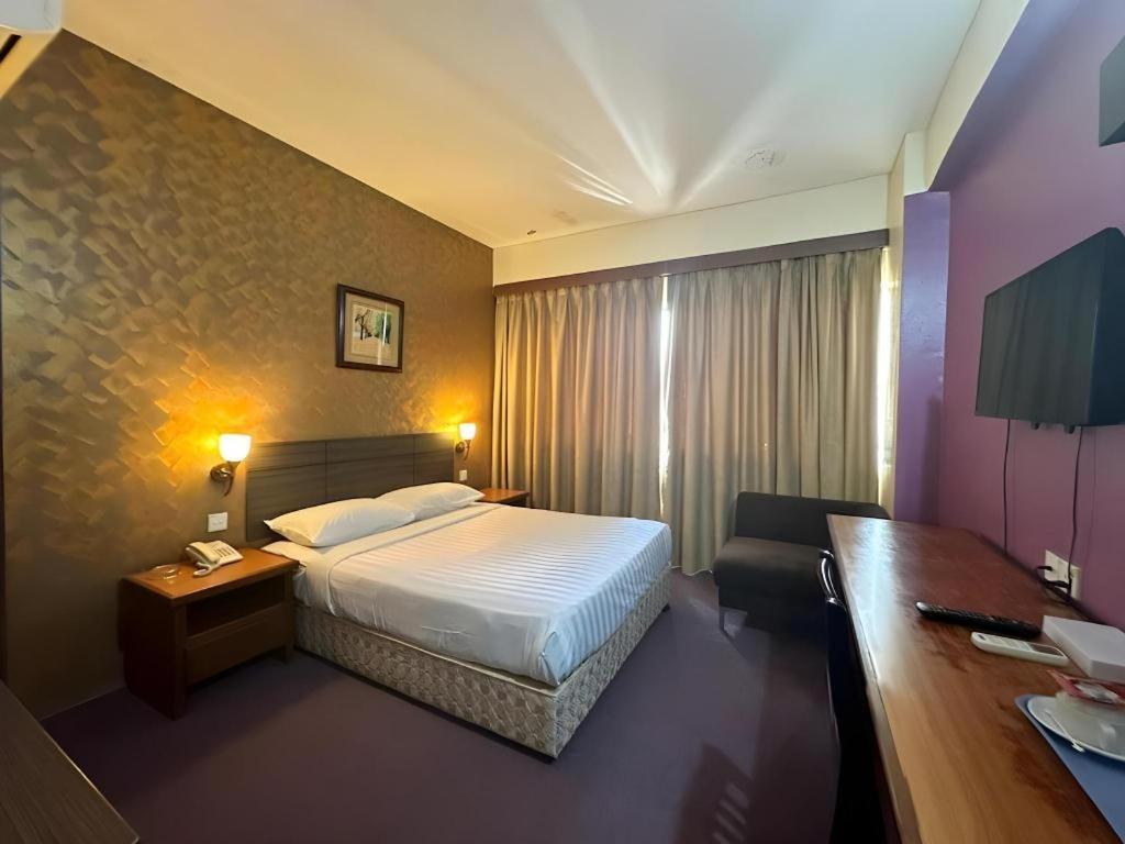 Klang Histana Hotel Esterno foto