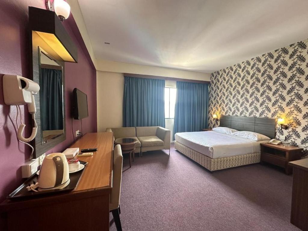 Klang Histana Hotel Esterno foto