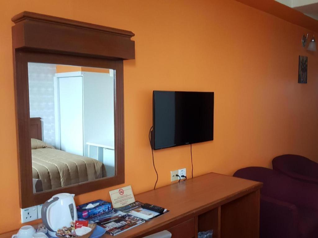 Klang Histana Hotel Esterno foto
