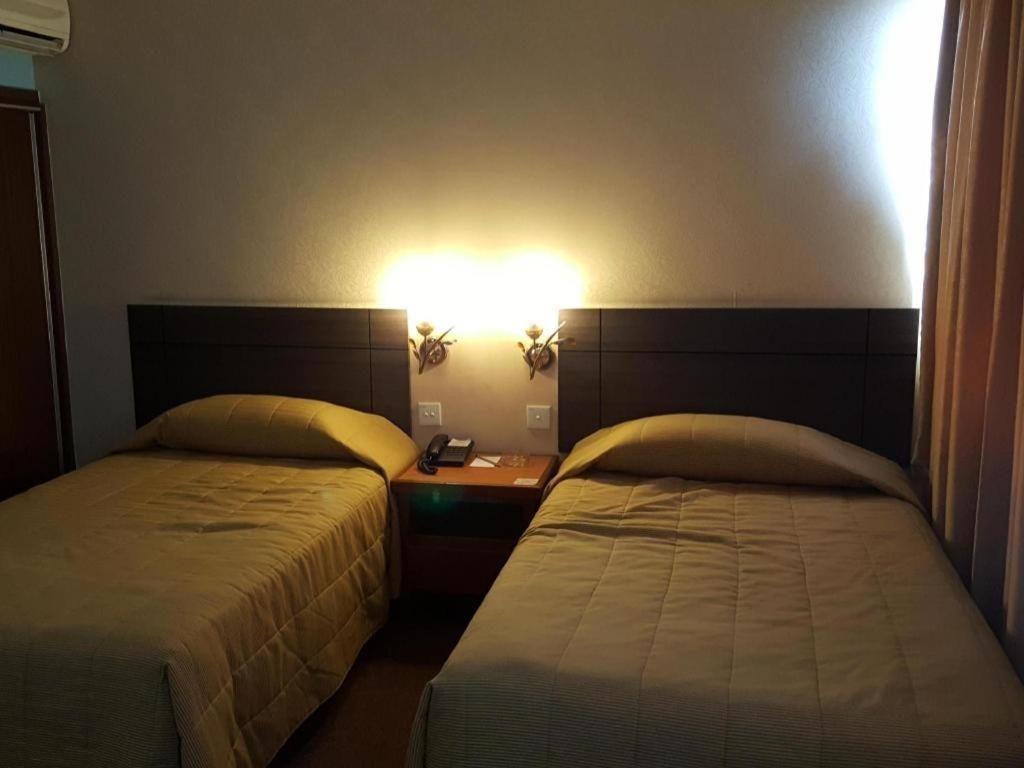 Klang Histana Hotel Esterno foto