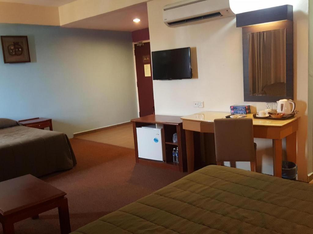Klang Histana Hotel Esterno foto