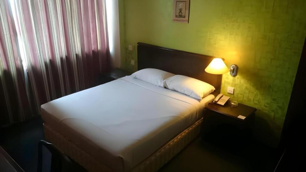 Klang Histana Hotel Esterno foto