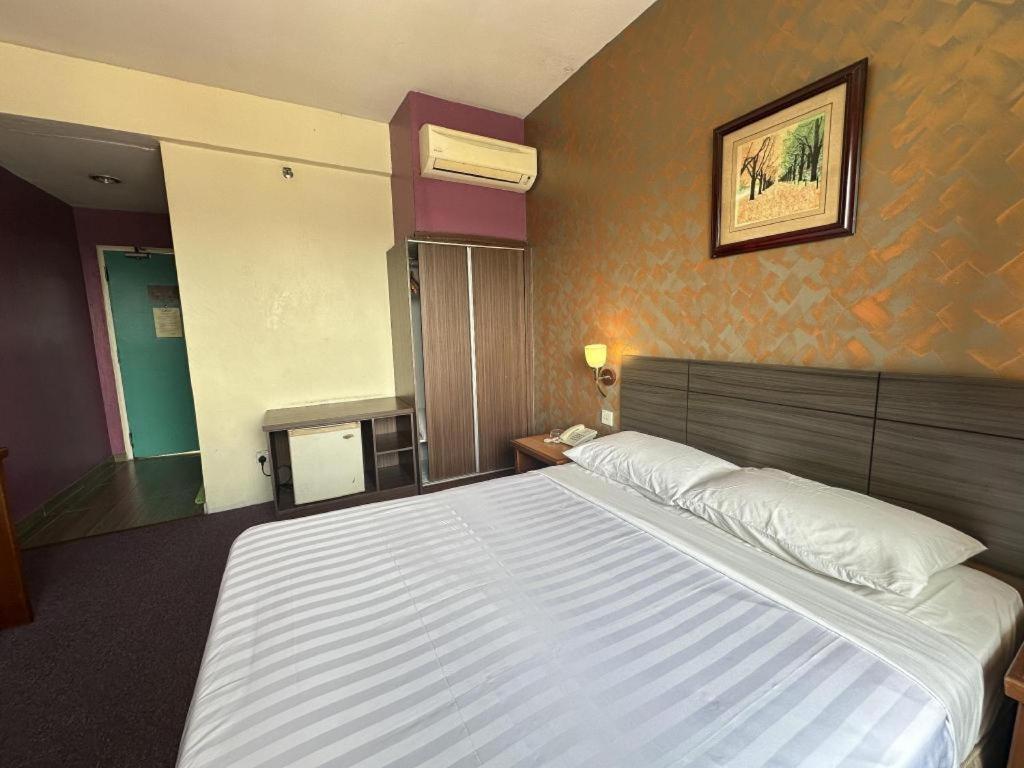 Klang Histana Hotel Esterno foto