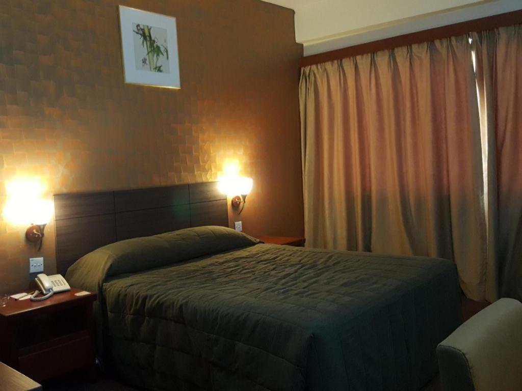 Klang Histana Hotel Esterno foto