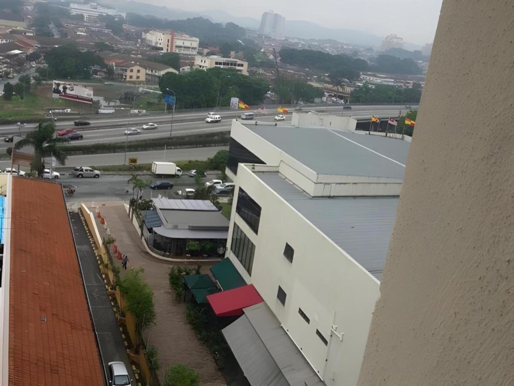 Klang Histana Hotel Esterno foto