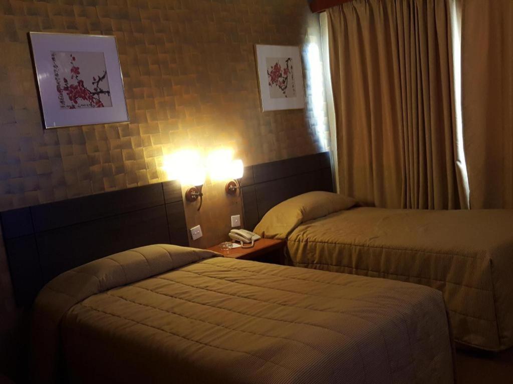 Klang Histana Hotel Esterno foto